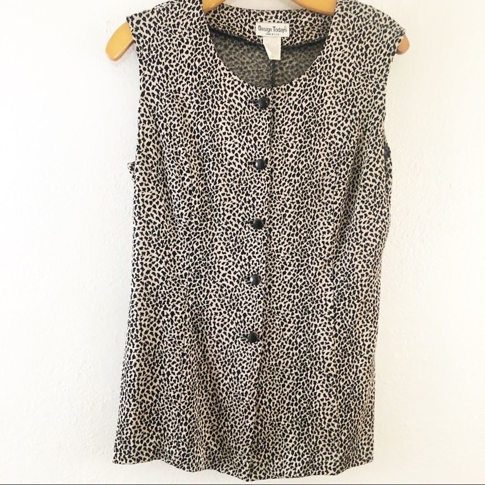 Design Today’s Cheetah print Sleeveless blouse M